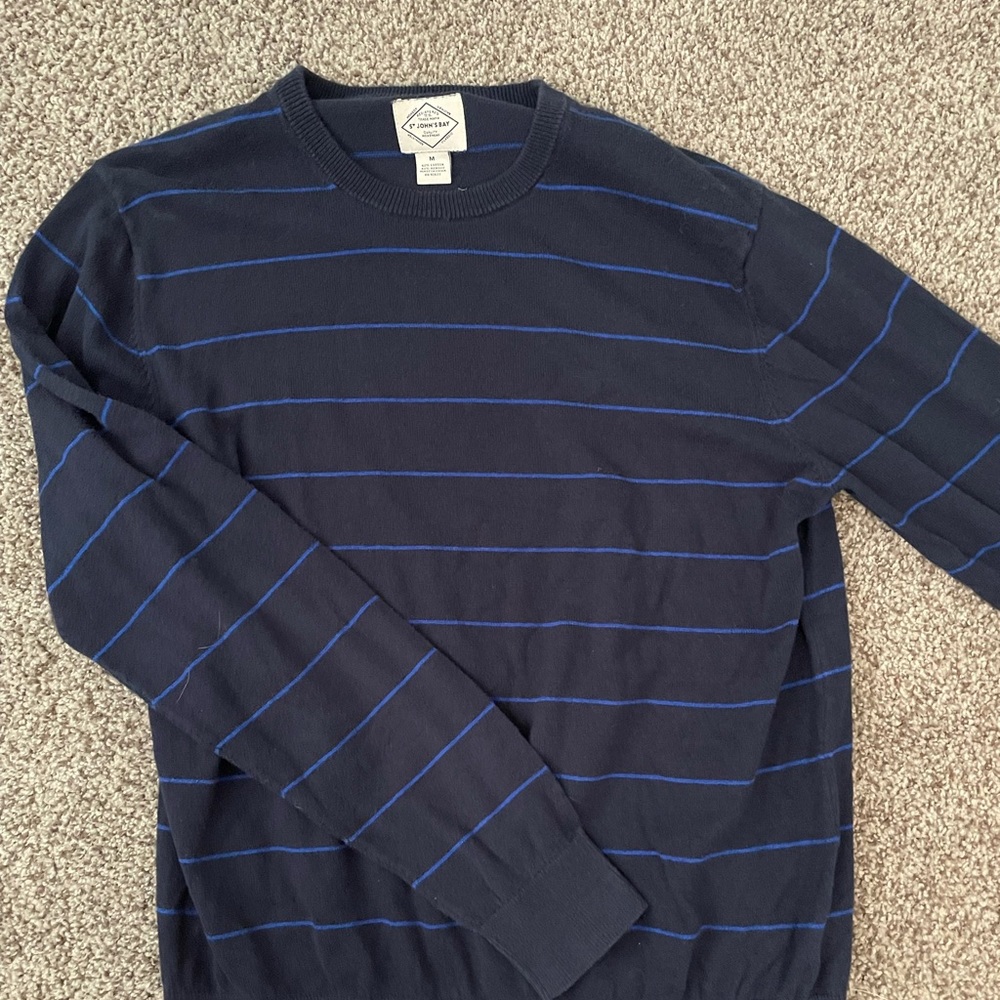 Men’s sweater